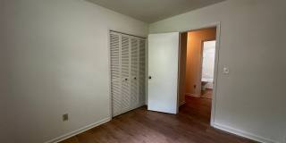 113 Sherwood - Oak Manor Townhome Gallery 10