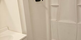 5 Bedroom 3 Bath Home Gallery 26