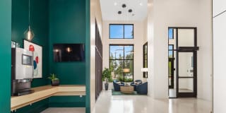 Ellis at Bel-Red Gallery 29