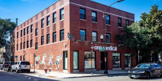 2002 West Concord Pl. Gallery 1