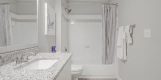 Vista Commons Apartment Homes Gallery 18