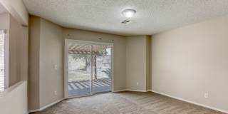 4 Bedroom Home in Henderson! Close to Shopping & Restaurants! Gallery 12