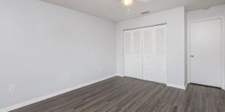 Cottage Court Gallery 16