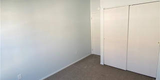 1502 Whispering Hills Gallery 21