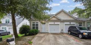3 BR 3 BA Townhouse Gallery 1