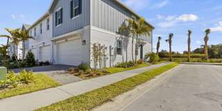 4404 Longwood Lake Square Gallery 4