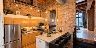 1525 South Michigan Avenue Gallery 1