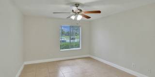 Fully Renovated Corner 2/1 Unit Gallery 27