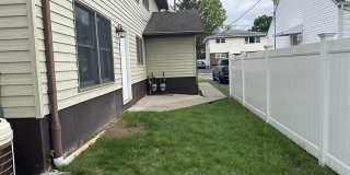 41 Kipp Avenue Gallery 25