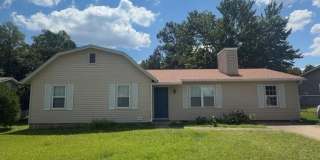 902 Laurel Lane Gallery 1
