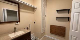 Cozy 3 Bedroom in the Heart of Waco Gallery 10