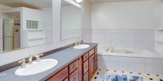 9552 BIRMINGHAM Drive Gallery 64