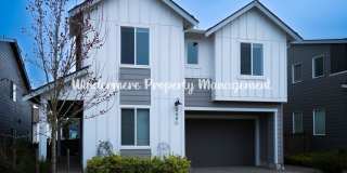 Stunning and spacious 5 bed in McCormick Village! Gallery 1