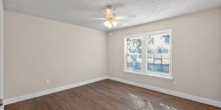 Modern 3BR Rental with Gated Yard, Garage & Prime San Antonio Location Gallery 3