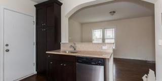 3814 N Sheffield Ave Gallery 3