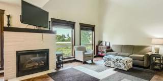 Rare 4 bed 4 bath home in elk river for lease this time of year!!! Get it while you can! Gallery 1