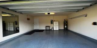 4/2 with Community Amenities Gallery 24