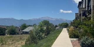 IMMACULATE TOWNHOME WITH 2 CAR ATTACHED GARAGE Gallery 19