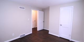 May FREE On This Updated 1 Bedroom 1 Bath Duplex in Navy Hill Area in Olathe Gallery 8