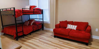 Room in 3 Bedroom Home in Atlanta West End Gallery 11