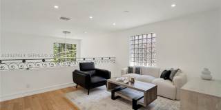 1251 Hayes St Gallery 26