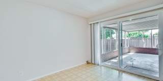 6063 Pineland Avenue Gallery 21