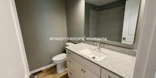 Large Updated 3 Bedroom/2 Bath Duplex in Lee's Summit Large Updated 3 Bedroom/2 Bath Duplex in Lee's Summit Gallery 10