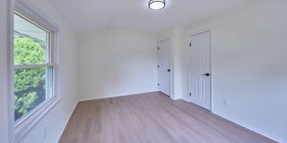 2924 GRACEFIELD Road Gallery 14