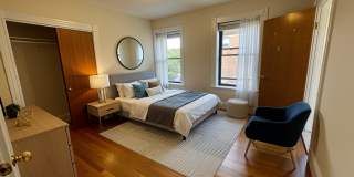 Charming 3 Bedroom-No Broker Fee Gallery 3