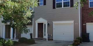 4 bedroom townhome with garage Gallery 1