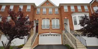 43291 MITCHAM Square Gallery 1