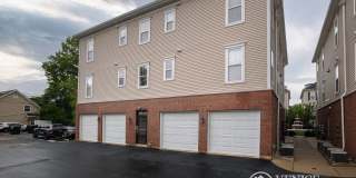 Two Bedroom with Garage near Grandview Gallery 14