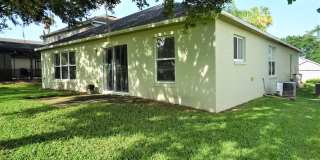 Spacious Home in Green Valley West Gallery 3