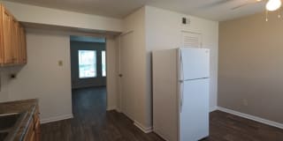 Eleven Oaks Gallery 8