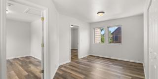 528 Lake Court Gallery 17