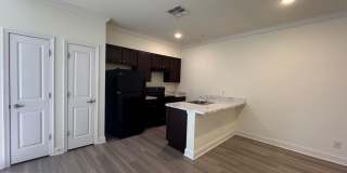 1812 MAIN Street Gallery 20