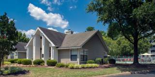 Hunter's Mill Apartments Gallery 14