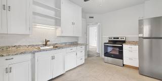 Newly Renovated Duplex Gallery 1