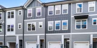 Beautiful 3BR 3.5BA Townhome w/ Full Appliance Kitchen • Garage Parking in West End Gallery 16