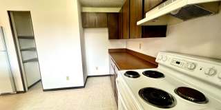 Upper-Floor Unit in Fourplex near Tacoma Mall Upper-Floor Unit in Fourplex near Tacoma Mall Gallery 9