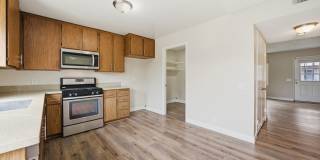 Spacious Two Story Townhome in Woodbridge Gallery 3