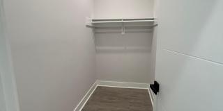 2205 North Franklin Street - 2 Gallery 16