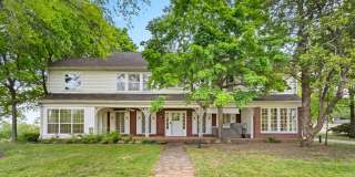 Unique, Charming and Spacious Fayetteville Home! Gallery 1