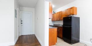 Charming Fenway 1-Bed with Modern Updates Gallery 6