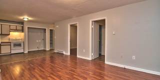 1418 N Main (Apt B) Street Gallery 3