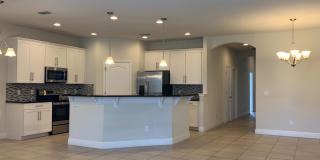 Beautiful 4/3 with fenced yard in Hunters Creek! Available August 2026 Gallery 5