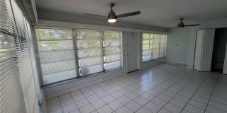 311 SW 11th Ct Gallery 10