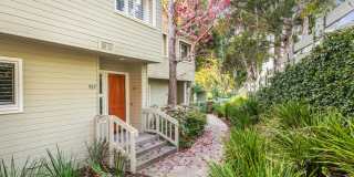 Spacious 3BD/2.5BA Mesa Townhome! (Walking distance to the beach) Spacious 3BD/2.5BA Mesa Townhome! (Walking distance to the beach) Gallery 1