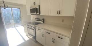 MOVE IN SPECIAL!  $400 OFF 1st Month's rent Gallery 1