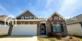 MOVE IN SPECIAL!!! - Roomy Home for Rent in Cullman, AL…6 Foot Privacy Fence. AVAILABLE NOW!! - Sign a lease by 4/15 to receive HALF OFF YOUR FIRST FULL MONTH'S RENT!!! Gallery 1